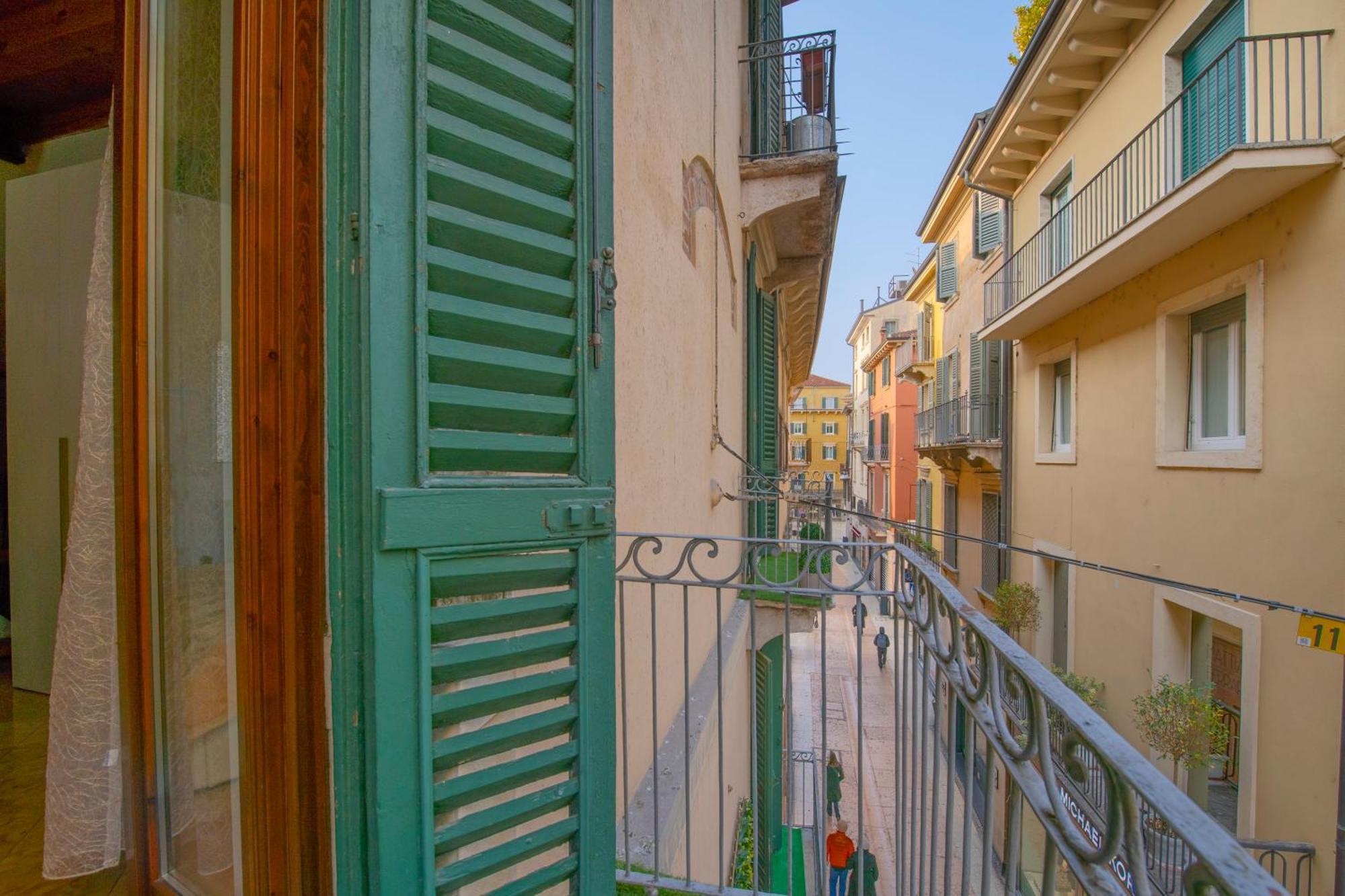 Palace Home Mazzini Βερόνα Εξωτερικό φωτογραφία